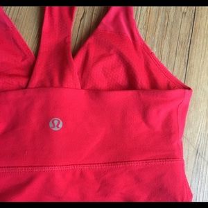 Lululemon Red too size 4